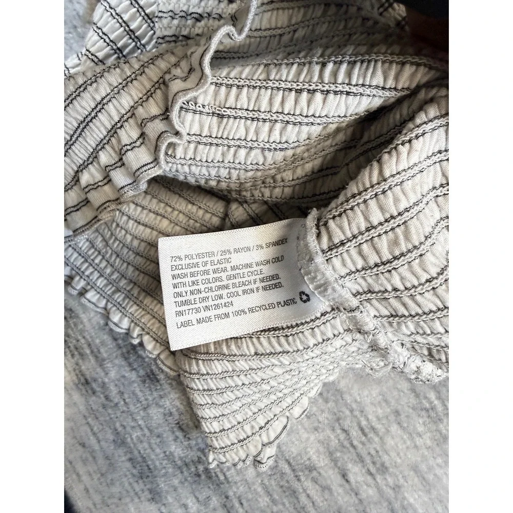 Art Class Girls Black White Striped Smocked Off Shoulder‎ Top L 10/12